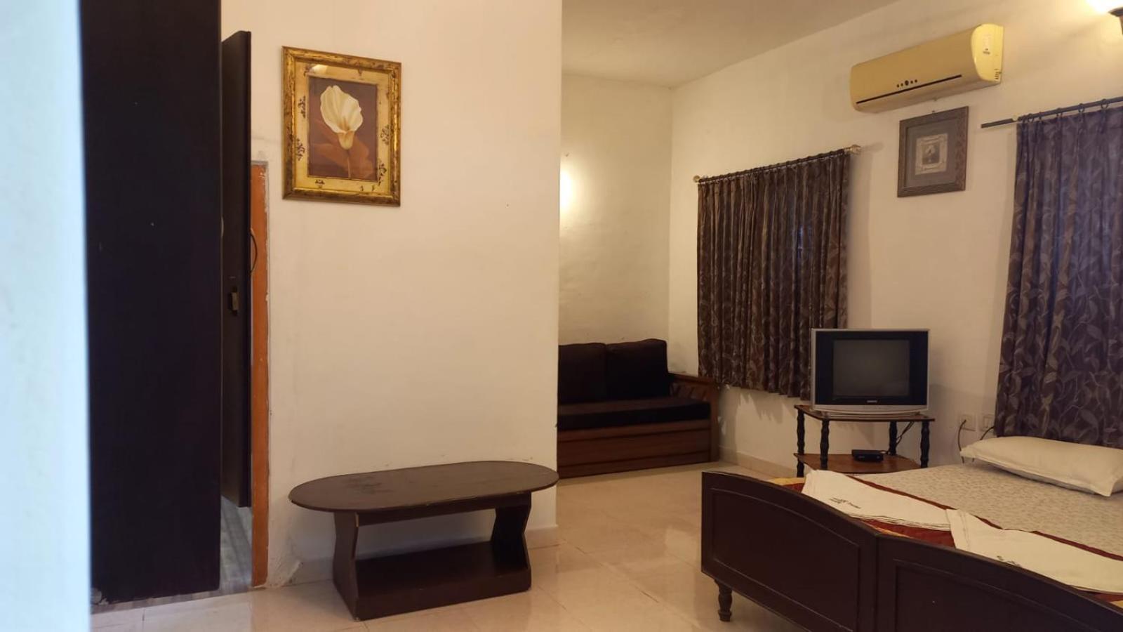 Silent Waters Resorts Yelagiri Exterior foto